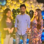 Poonam Mishra Instagram - & the boss himself on his birthday night.. & the celebration was like so beautiful..so elegant..just looking like a wow..wishing you a very happy birthday producer of the year 😎🥳🎂🍰🍫💝🎈🎁🎊🎉