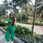 Poonam Mishra Instagram - Traveling is the best way to feed the soul and expand the mind….. 🧤🧣🎅🧦