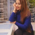 Poonam Mishra Instagram - Keep calm and winter on🧤🧣🧦