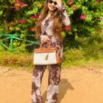 Poonam Mishra Instagram - Hustling through life, some good days some bad… Always be grateful….❤️🙏 P.c: my love @riya_dey91 😘😘