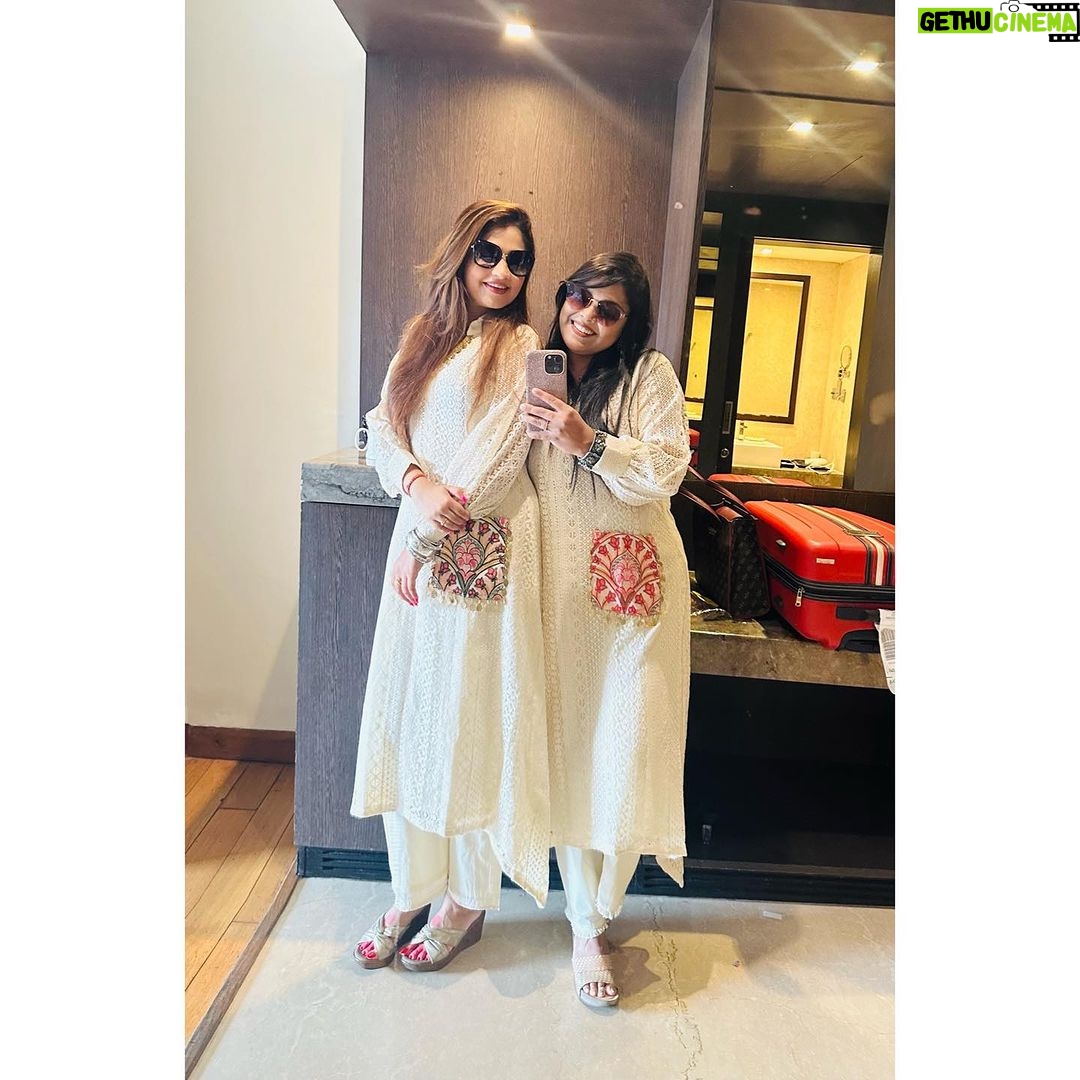 Poonam Mishra Instagram - Happiest Birthday to the angel in my life, yes she is truly one… thank you god for blessing me with a friend, sister like her I couldnt have asked for anything better than you in my life… through thick and thins ups and downs lows and highs…forever ❤️ ⚫️