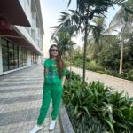 Poonam Mishra Instagram - Traveling is the best way to feed the soul and expand the mind….. 🧤🧣🎅🧦