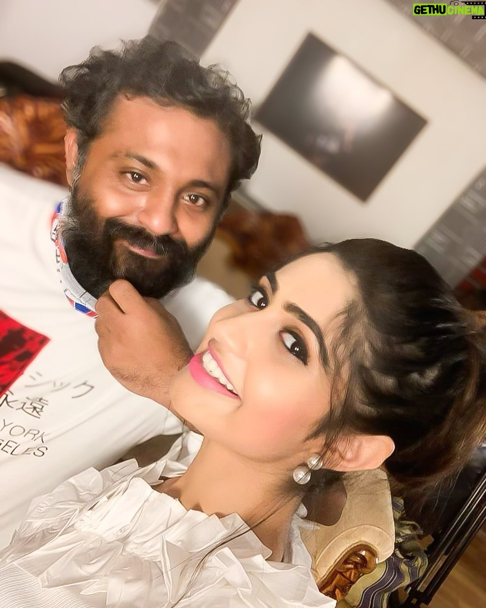 Poonam Mishra Instagram - On your special day @poonammishraofficial π, may your birthday outfit be as on point as your Instagram game! πΈβ¨ Happy Birthday, fashionista @poonammishraofficial ! πππ Cheers to another year of making questionable life choices look good!