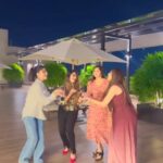 Poonam Mishra Instagram - With my people ❤️ After show masti💃 #rangalata #trending #kataksesharuarambha #specialscreening #trendingreels #trendingsongs #odiasong #viral #viralvideos #viralreels #fun #masti #latenight #love #live #laugh #actresses #riyadey #poonammishra #debjanideghuria #zeenasamalpanigrahy Bhubaneswar, India