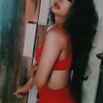 Poonam Rajput Instagram - Ladies and gentlemen her! ❤️‍🔥