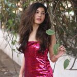 Poonam Rajput Instagram - लफ्ज़ तो करेंगे इशारा जाने का, तुम आंखें पढ़ लेना ओर रूक जाना !