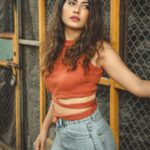 Poonam Rajput Instagram - Malum nahi tha aisa bhi ek waqt aayega, bewaqt Mausam ki tarah tu bhi kshanbhar main badal jayega Hey! What do you think of this look? Do let me know in comment below. To get this amazing look follow @meeamifashion and get your wodrobe update with their tending and latest outfit. #Fashion #Trend #Style #Stylish #StyleStatement #Photoshoot #FashionPhotoshoot #FashionPhotography #meeamifashion