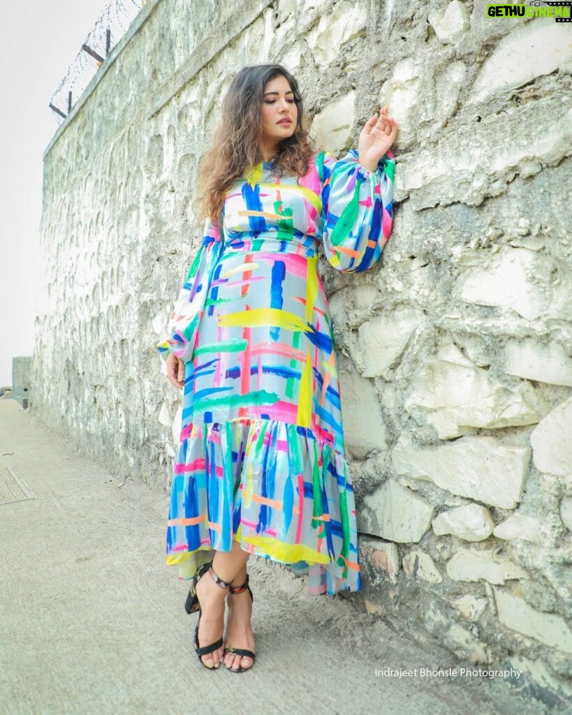Poonam Rajput Instagram - Do you know how proud it feels to wear Indian handcrafted and exclusive fashion wear? Grab this amazing floral print dress from @meeamifashion and showoff your fashion statement. PC - @ibphotography27 #OutFit #floraldesign #photooftheday #photoshoot #OOTD #picoftheday