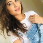 Poonam Rajput Instagram – Dungaree love! 🥰
#dungree #instood #instadaily #instagood #instagram