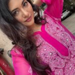 Poonam Rajput Instagram – नज़र चाहती है दीदार करना,दिल चाहता है प्यार करना,क्या बताएं इस दिल का आलम,नसीब में लिखा है इंतज़ार करना।❤️❤️❤️