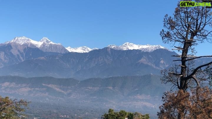Poonam Rajput Instagram - See I stay here! ❤️