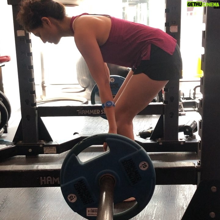 Poonam Rajput Instagram - @halder.kartik #gym #48fitness