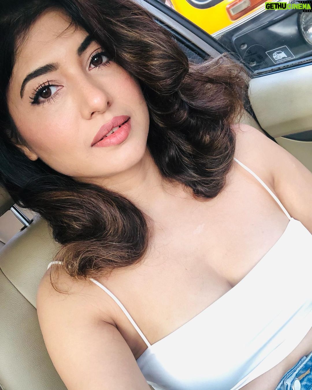Poonam Rajput - 8.3K Likes -