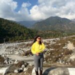 Poonam Rajput Instagram - 💛💛💛 #ootd #ootdfashion #himachalpradesh #travel #palampur