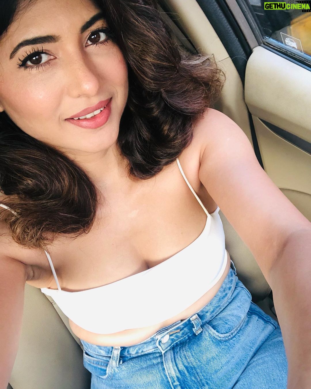 Poonam Rajput - 8.3K Likes -