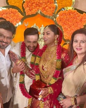 Poornima Bhagyaraj Instagram - At the wedding of @karthika_nair9 and Rohit @radhanair_r  happy and glowing . An occasion to meet our gang of friends.. the couple looked so beautiful ❤️❤️❤️