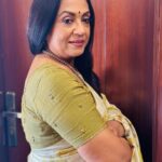 Poornima Bhagyaraj Instagram - A simple saree can be enhanced for a festive occasion by this beautifully yet simple embroidered blouse 💚 From my team @poornimas_store