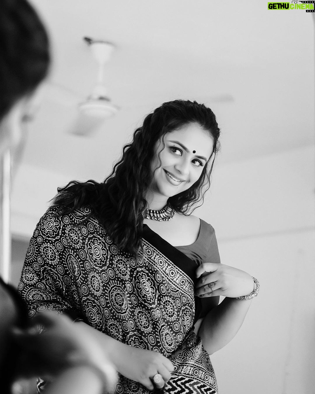 Prachi Tehlan Instagram - When the Mallu in me dominates me ππ
Styling @styyledbyjoe saree @byhand.in Jewellery @titli.flutteringwings Makeup and hair @makeup_by_shibinantony Shot by @akin_paduva_Phoyography Kochi, India