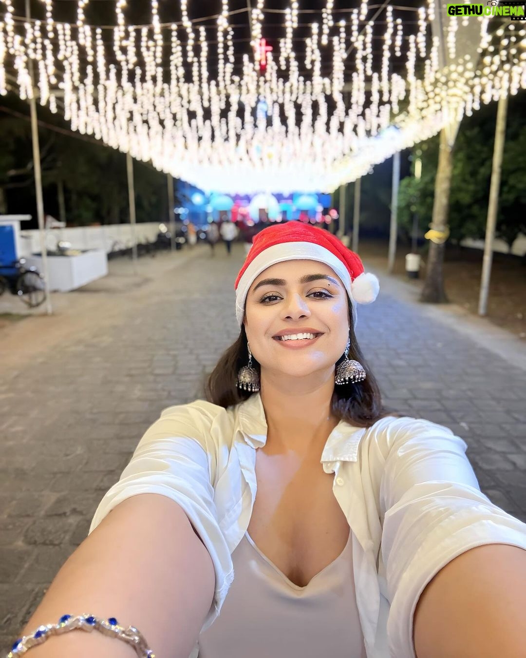 Prachi Tehlan Instagram - 🎄❤️ Merry Christmas to all ❤️❤️ Kochi, India
