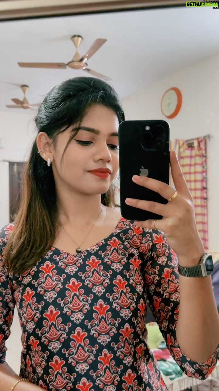 Pranika Dhakshu Instagram - PoV : manifesting this kind of love lyf ❤️ . . . #pranikadhakshu #trendingreels #love #cute #instareels Chennai, India