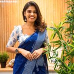 Pranika Dhakshu Instagram - Vaa senthaazhini 🫰🏼 . My love for saree can never fade in this lifetime 😉 Saree is the epitome of poise , grace , nd beauty thanks for send me this beautiful saree @shansika1 ❤️ . . #pranikadhakshu #zara #sareelover #grateful Coimbatore, Tamil Nadu