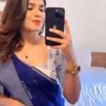 Pranika Dhakshu Instagram - Ninaikaadha neram illai kaadhal radhiyae radhiyae Un perai chonaal podhum nindru vazhi vidum kaadhal nadhiyae..!!! ❤️ Beautiful outfit from @shansika1 . . . #pranikadhakshu #zara #saree #sareelove
