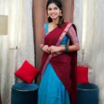 Pranika Dhakshu Instagram - அவள் முகம் வானவில் ரகம்..!!!! நகலே இல்லா நறுமணம் அவள்…!!!! Saree : @shansika1 MAUH : @pranikadhakshu (Myself)🤪 Photographic : @swetha22_photography Studio: @zaara_studio Stylist: @fjmakeover31 🍃 🍂 🍃 #pranikadhakshu #zara #saree #sareelover #book #reading #read #traditional #retro #illayaraja #80s #melody #songs