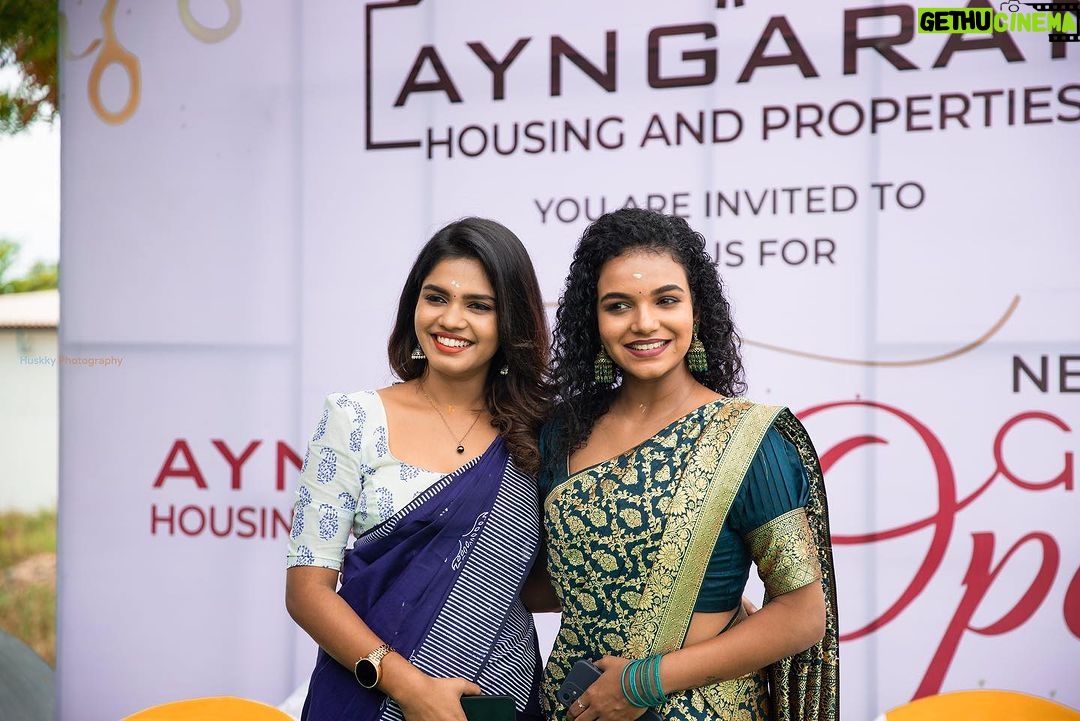 Pranika Dhakshu Instagram - A glimpse frm the grand launch of “Ayngaran housing and properties “ Thindal , erode . . . . @archana_kumaar @thangadurai_actor @vinothkpy @rajaveluvijaytv @abhilashyaswin @sparkling_entertainments Erode, Tamilnadu, India