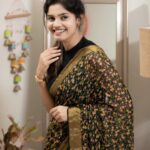 Pranika Dhakshu Instagram - தேவதை எப்படி இருப்பாள் என கேட்பவர்களுக்கு…. உன்னை தான் அடையாளமாக காட்டி வைத்திருக்கிறேன்…!!! ✨🍃 📸 @skmani_photography . . #pranikadhakshu #zara #devathai