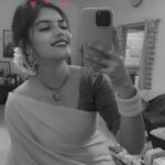 Pranika Dhakshu Instagram - Wish you all a Very #happydiwali 🪔🍃 . . #pranikadhakshu #zara #diwali