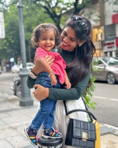 Pranika Dhakshu Instagram - My Laddu ..!!! 🍃✨ #laddu #child #memories #mamaponnu #throwbackpic #annapoorani #kuttyma