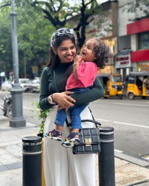 Pranika Dhakshu Instagram - My Laddu ..!!! 🍃✨

#laddu #child #memories #mamaponnu #throwbackpic #annapoorani #kuttyma