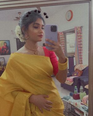 Pranika Dhakshu Instagram - Wish you all a Very #happydiwali 🪔🍃

.
.
#pranikadhakshu #zara #diwali