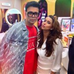 Pranitaa Pandit Instagram - Embracing the pout game with style and sass! 💋 When in Doubt Pout #PoutPerfection 🌟 #PoutBoss #PoutGoals #PoutGameStrong #PoutLikeKaranJohar #MyGlammXPout @poutbykaranjohar @myglamm @karanjohar @bigbangsocl