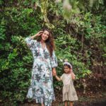 Pranitaa Pandit Instagram - Always your Mother because you ll never Get Another .. ❤️.. #mom #daughter #thisisus #flyhigh #mylilone #posemaker #posewithmom My outfit- @between_m_e @anysshapanditt