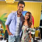 Pranitaa Pandit Instagram - What an amazing live it was 🫶.. thanks @amazondotin @vickykaushal09 #amazonlive #interactive #fabulous #real #interestingconversations Mumbai, Maharashtra
