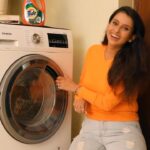 Pranitaa Pandit Instagram - I am mom and sometimes a messy cook but I have made my washing experience stress-free with the new Tide Matic Front Load Liquid Detergent, which removes stains while keeping your whites white and colours bright. Now clean tough stains with all-new Tide Matic Front Load Liquid Detergent. @tide.india #Tide #TideLiquid #Tidelndia #Detergent #whitening #ad Goa