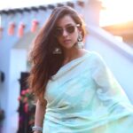Pranitaa Pandit Instagram - Have you ever thought of giving up on your dreams .. beautiful saree - @theoneminutesaree Sunglasses- @fabiobiancoeyewear Earrings - @amazonfashionin Shot by - @lighterature_studios @thysca @art_of_blinks Goa