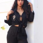 Pranitaa Pandit Instagram - I Do Really Like my Outfit … Do you Thanks you @modau_official And pics all thanks tooo @yash_bhatwal_photography ❤️❤️❤️ Madh Island, Mumbai