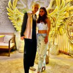 Pranitaa Pandit Instagram - Entered the Big Boss house armed with love and laughter! Get ready for some good vibes and positivity @aoora69 #LoveAndLaughterAtBigBoss17 @rachna.wcp @vectormob my 🫶 always