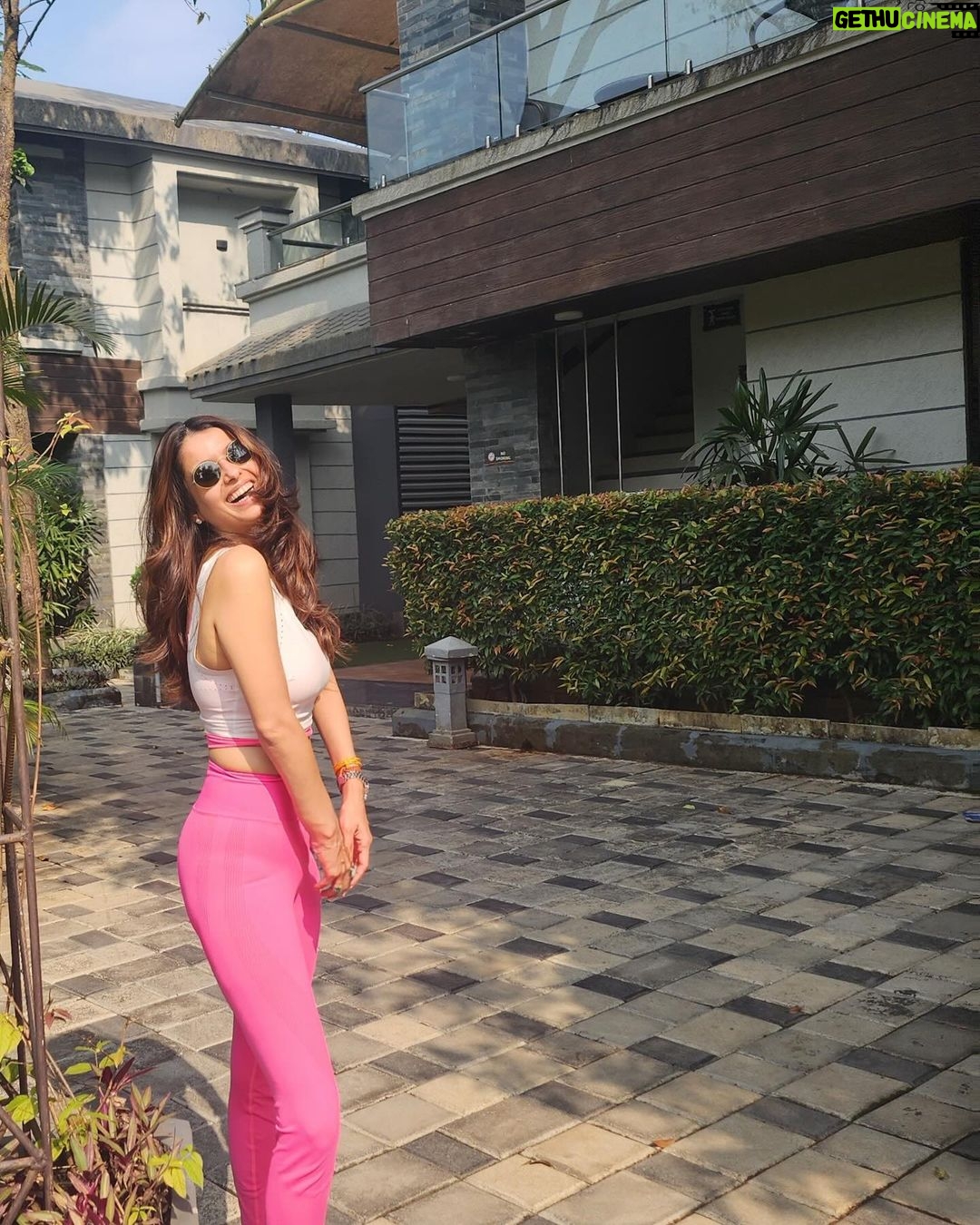 Pranitaa Pandit - 21.8K Likes - Escaping reality with our favorite people! A 'stay-cation' full of joy, games, and cherished moments. Who needs to travel when the best moments happen right here? 🏡❤️ #StaycationBliss
@arovawoods.zincjourney @zincjourney.bythefern
Ps - the food out here is fabulous
#yummyinmytummy
Loved it - @shinydoshi15 @anysshapanditt @pandit.shivi @lavesh_k