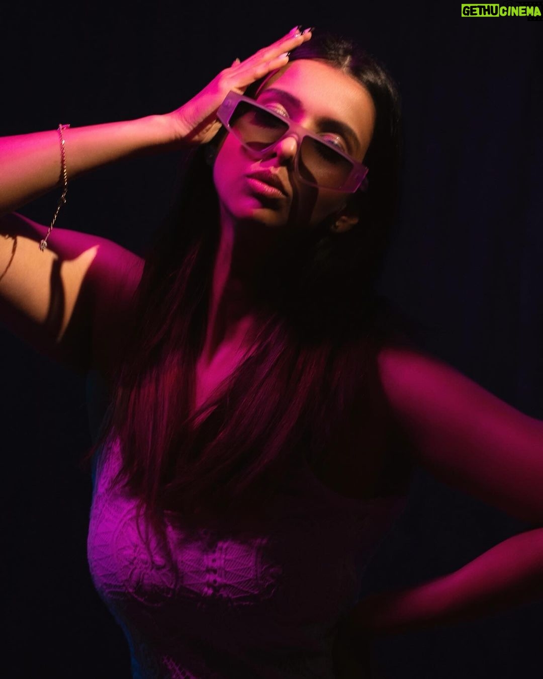 Pranitaa Pandit - 23.9K Likes - Shading the world, one wild pair of shades at a time. 😎✨
#ShadesOfCool #FuturisticFrames #SunglassStyle #EyeCatchingEyewear #FashionForwardSunnies #RadicalReflectors #ShadyStyle #SpectacularShades #SunglassSwag #OutrageousOptics #FabioBianco #notapaidpromotion
@fabiobiancoeyewear @lavesh_k