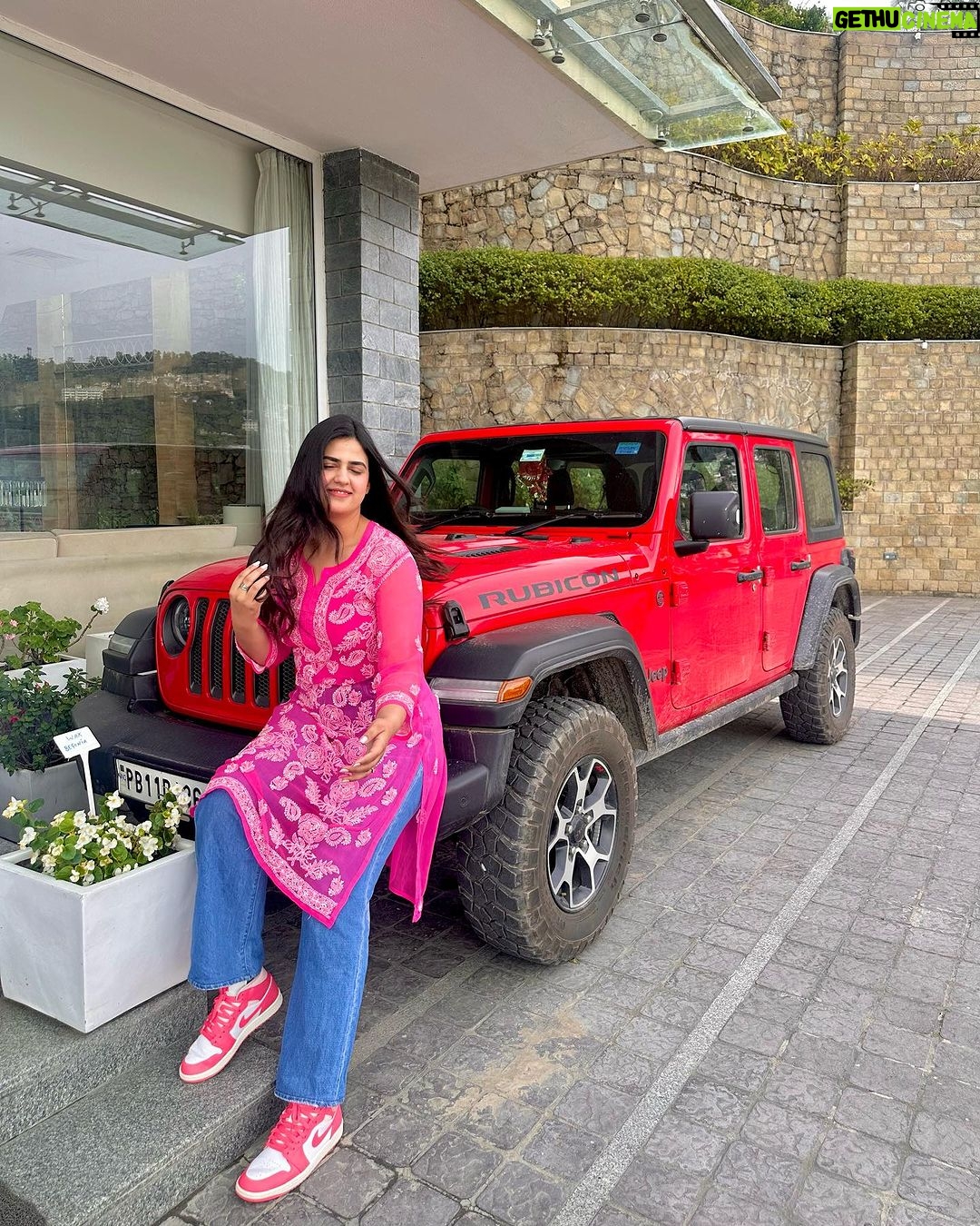Pranjal Dahiya - 420.6K Likes - Babygirl, people are going to talk about you no matter what you do.
So you might as well do whatever brings you joy and live your best life 💕
.
.
.
#pranjaldahiya #gulabiqueen