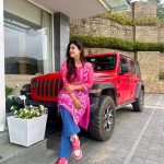 Pranjal Dahiya Instagram - Babygirl, people are going to talk about you no matter what you do. So you might as well do whatever brings you joy and live your best life 💕 . . . #pranjaldahiya #gulabiqueen