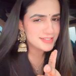 Pranjal Dahiya Instagram - Fadlu Kive Koi Meri Baah 😉❤️ . . . . #pranjaldahiya #gulabiqueen