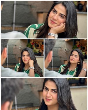 Pranjal Dahiya Instagram - You think I’m cute? Yes.. yes I am🥹💚 
.
.
.
#pranjaldahiya #gulabiqueen