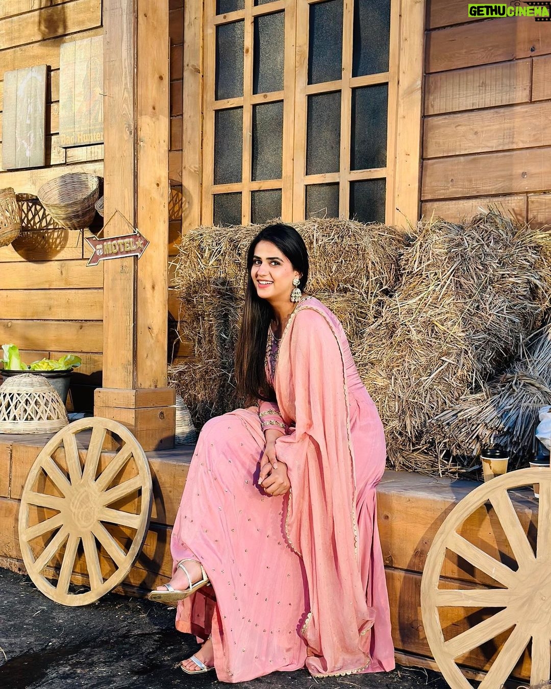 Pranjal Dahiya - 253.5K Likes - I am the great illusion of myself 💕