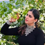 Pranjal Dahiya Instagram - Ek Chehra Agar Dil Me Bas Jaye Toh, Lakh Uss Se Haseen Mile Farq Nahi Padta 🖤 . Kya Me Bas Chuki Hu Aap Logo Ke Dilo Me 🥺? . . #pranjaldahiya #gulabiqueen Haryana