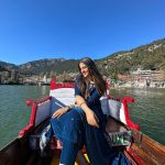 Pranjal Dahiya Instagram - Mohabbat Ka Pata Nahi Bas Lagav Sa Hai, Jo Bhi Kehlo Bas Be-Hisaab Sa Hai 🥀 . . #pranjaldahiya #gulabiqueen #nanital #nanitallake #mangolake Nainital The Lake City Of Uttarakhand India