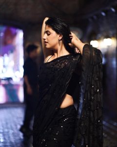 Pranjal Dahiya Instagram - Kesa Laga Ap Logo Ko Chhatri Song ✨ . 📸 @photographerubhi